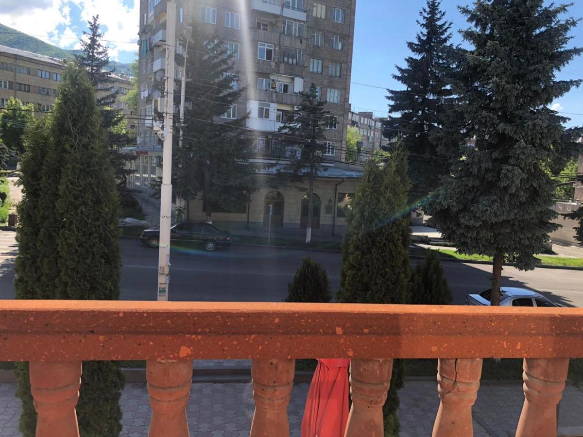 Valda Hotel On Tumanyan ヴァナゾル エクステリア 写真