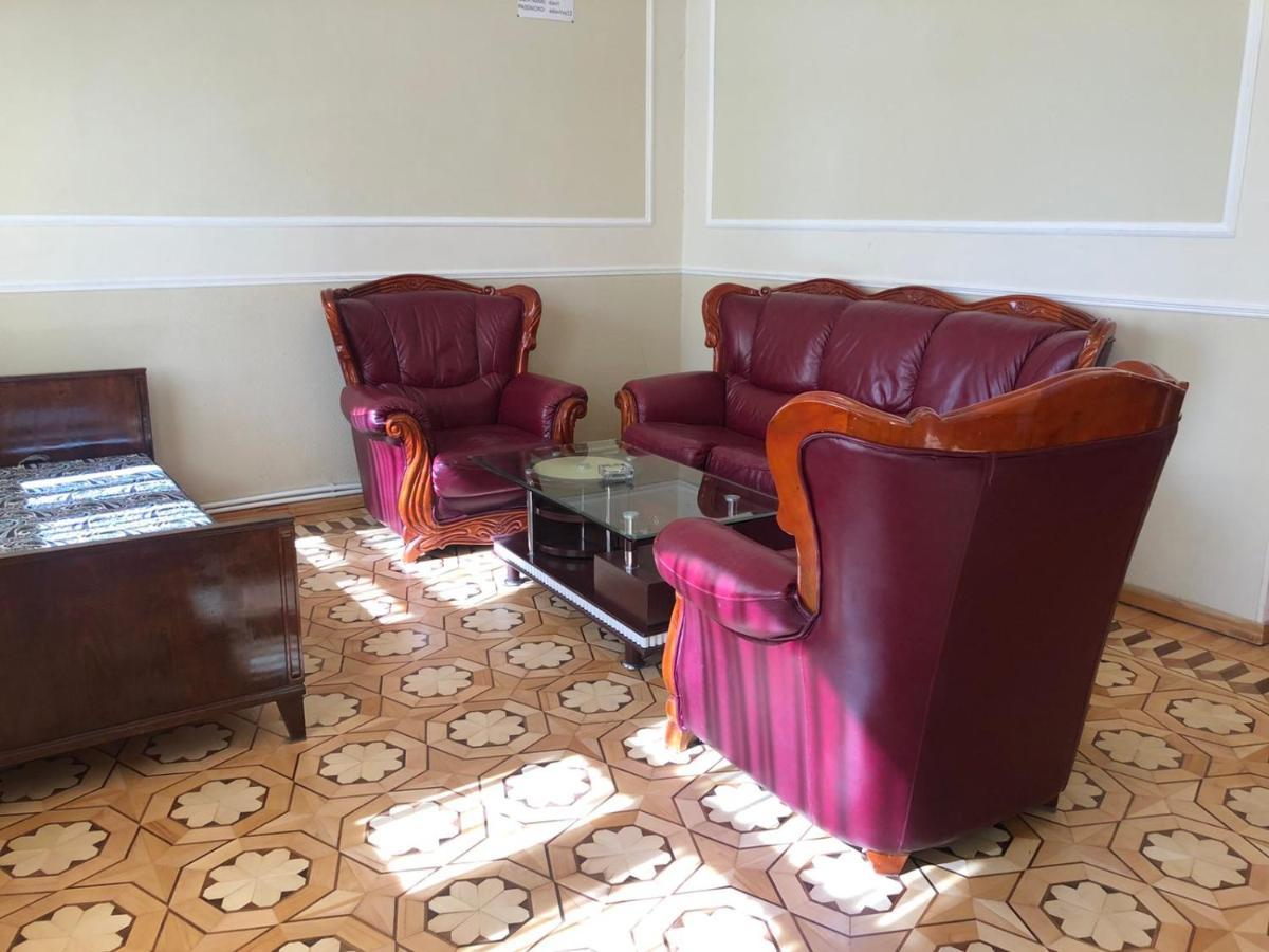 Valda Hotel On Tumanyan ヴァナゾル エクステリア 写真
